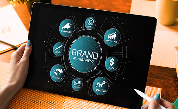 Brand awareness: saiba o que é e como construir consciência de marca com  estratégias de branding - Firmorama
